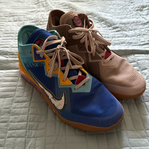 Nike Lebron 18 Low Wile E. Vs Roadrunner basketball shoes. Size 12 - Picture 1 of 7